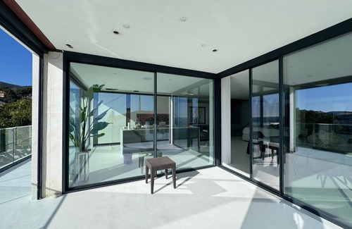 Portals Nous Villa | Modern 4-Bedroom Villa in Costa den Blanes with Spa