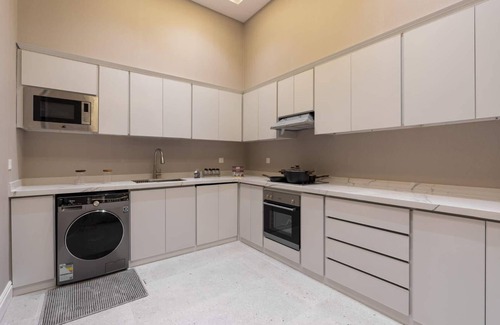 Riyadh Condo | Luxury and modern apartment with smart access - H1