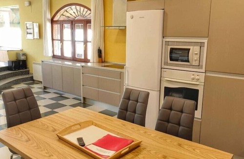 Baena Villa | Elegant Andalusian Villa with Pool and Tennis Court in Baena