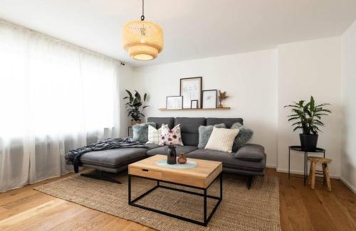 Busingen am Hochrhein Apartment | Elegant Apartment on the Rhein - Rated 9.7/10 & Pet Friendly