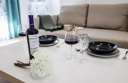 Almendralejo Apartment | Exceptional Jambo Apartment: Rated 9.6, Child-Friendly Stay