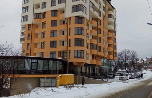 Truskavets Apartment | Stylish Apartments in the Heart of the City with Pool Access