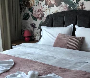 Pamporovo Apartment | Stylish Aparthotel STUDENETS with Family-Friendly Amenities