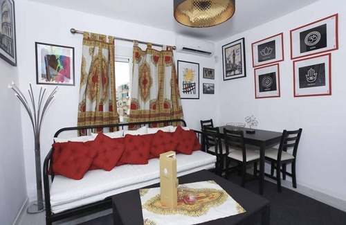 Alicante Apartment | Elegant Apartment "Ma Suk" with Pool, Spa & Family Amenities