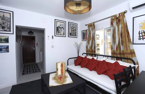 Alicante Apartment | Elegant Apartment "Ma Suk" with Pool, Spa & Family Amenities