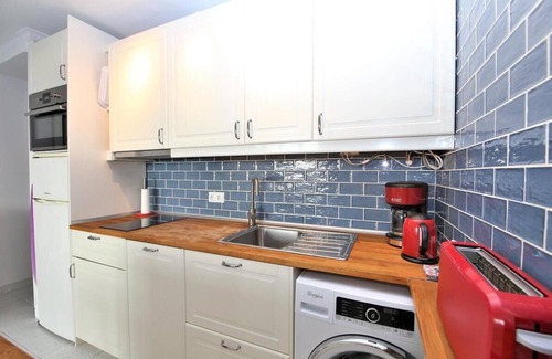 Playa del Ingles Apartment | Oceanfront Apartment with Pool & Spa, Rated 9.8/10