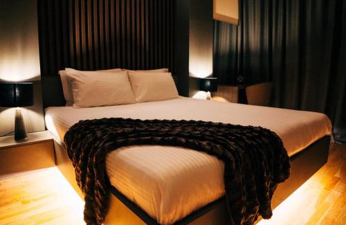 Maini Apartment | Exceptional Oceanfront Apartment Stay in Budva - 4 Star