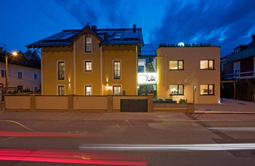 Maxglan Villa | Elegant Hellbrunn II Villa in Salzburg with Family Amenities