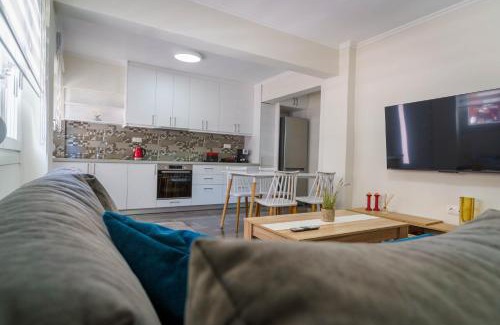 Chios Apartment | Elegant Apartment in Chios with 10/10 Guest Rating