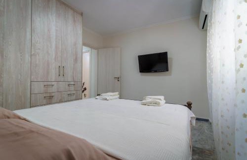 Chios Apartment | Elegant Apartment in Chios with 10/10 Guest Rating