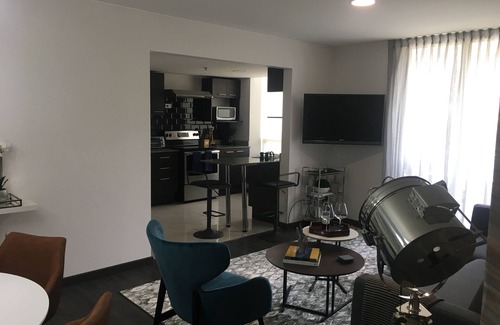 San Bosco Apartment | Elegant Downtown San Jose Apartment with Pool & Spa