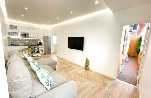 Se Apartment | Elegant Apartment in Faro City with Family-Friendly Amenities