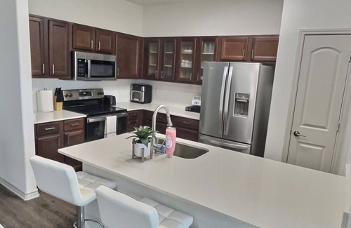 Frisco Apartment | Prime Frisco Apartment: Pet & Child Friendly Retreat