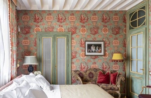 Vicenza Apartment | Elegant Apartment in a Historic Setting with Spa & Kitchen