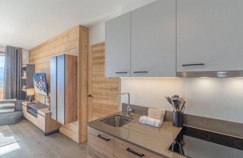 Viel-Alpe Apartment | Cozy Apartment Huez: 1 Bedroom for Perfect Family Stay