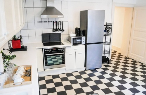 Lindenthal Apartment | Luxury apartment in listed old villa 300m² garden, Cologne-Lindenthal