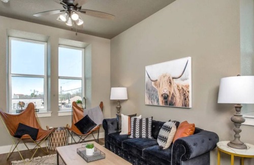 Bridgeport Apartment | Historic Downtown Bridgeport Apartment with Family Amenities