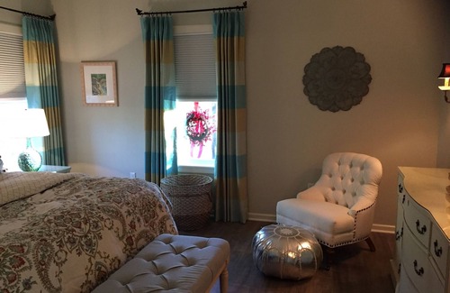 Granbury House | Premier Apartment Steps from Downtown with Lake Access