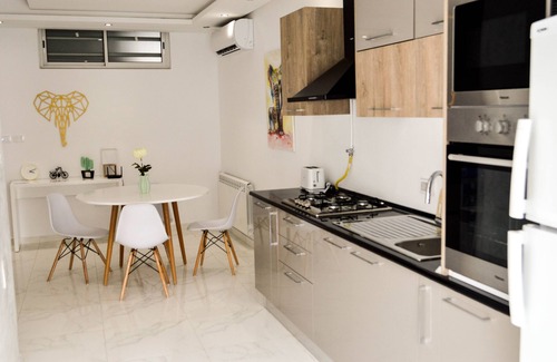 La Marsa Apartment | Ideal Apartment at La Marsa: 2 Bedrooms with Breakfast