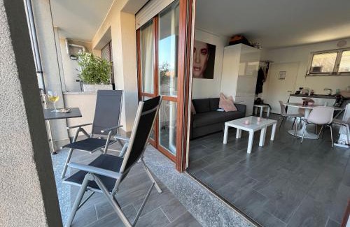 Acquaseria Apartment | Seaside Serenity: Lake Como Apartment with Ocean View