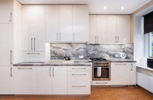 Centrs Apartment | Quiet Apartment with Parking in Central Riga - Rated 9/10