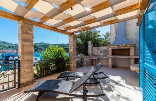 Vela Luka Apartment | Marina View Apartment: Top-Rated Oceanfront Retreat