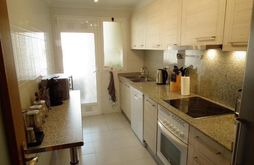 Platja de l'Arenal Apartment | Elegant Apartment Steps from Arenal Beach in Javea