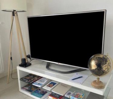 Vemars Apartment | Elegant Apartment Near CDG with Family-Friendly Amenities