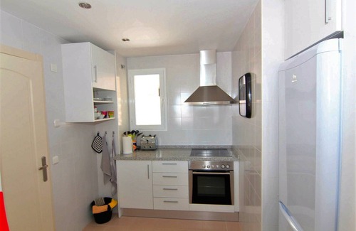 Mijas Apartment | Oceanfront Apartment in Las Palmeras with Pool & Breakfast