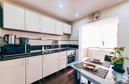 Alba Iulia Apartment | Elegant Apartment with Pet-Friendly Amenities & High Ratings