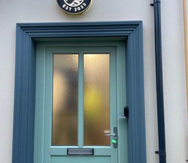 Limavady Apartment | Stylish Getaway at Roe Apartment, Limavady - Rated 8.9/10