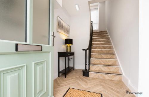 Limavady Apartment | Stylish Getaway at Roe Apartment, Limavady - Rated 8.9/10