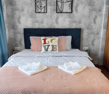 Plovdiv Apartment | Elegant Studio Apartment - Guest Rated 10/10 & Child Friendly