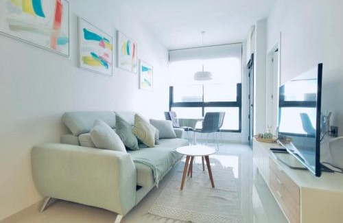 Torrevieja Apartment | Chic Apartment in Torrevieja - Guest Rated 9.9/10