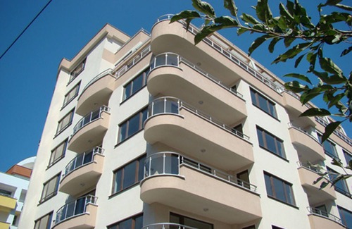 Lozenets Apartment | Stylish Apartment in Venice with Kitchen and Family Amenities