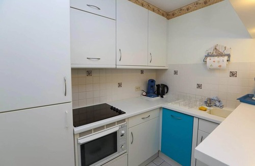 Middelkerke Apartment | Golf Azur Biarritz: Enjoy Ocean Views and a Pool