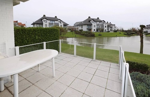 Middelkerke Apartment | Golf Azur Biarritz: Enjoy Ocean Views and a Pool