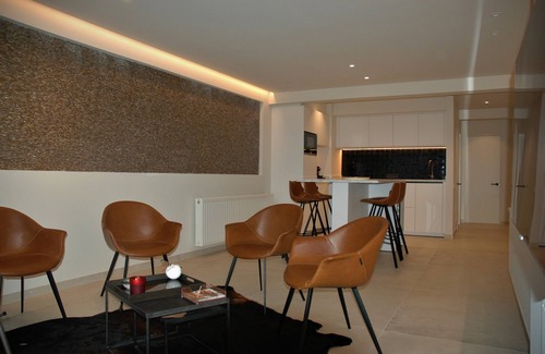 Westende Apartment | Ocean View Apartment with Spa and Hot Tub Amenities