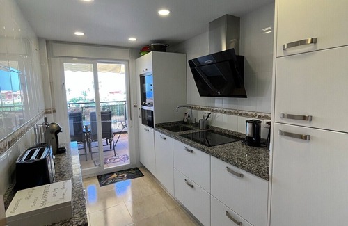 Gran Alacant Apartment | Oceanfront Apartment with Pool & Spa - Perfect for Families