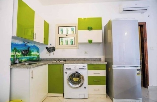 Al Ahyaa Apartment | Relax in a Private Pool Apartment with Spa and Hot Tub
