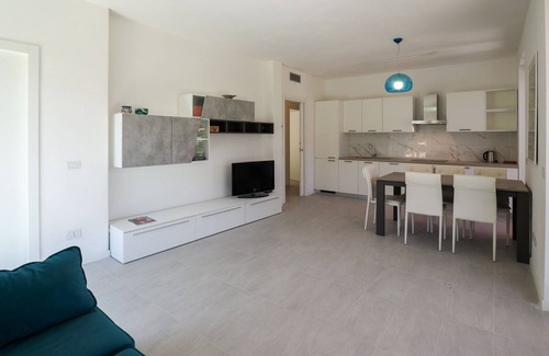 Procchio House | Exclusive Apartment with Private Sea Access & Top Amenities