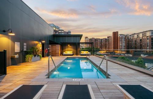 Downtown Apartment | Guest Rated 10/10: Oceanfront Apartments at The Asher