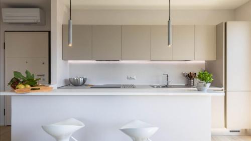 Imperia Villa | Elegant Apartments in Modern Villa - Family-Friendly Stay