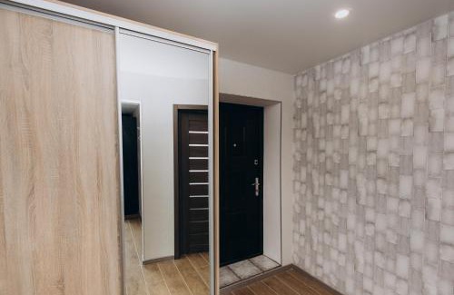 Zarichnyi District Apartment | Elegant Apartments Near Lavina with Hot Tub & Pet Friendly