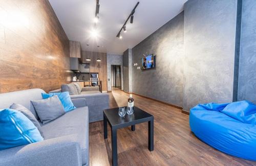 Obolon' Apartment | Modern Apartments Near Smartplaza Obolon with Top Reviews