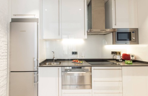 Chueca Apartment | Top-Rated Apartment in Trendy Chueca, Steps to Museums