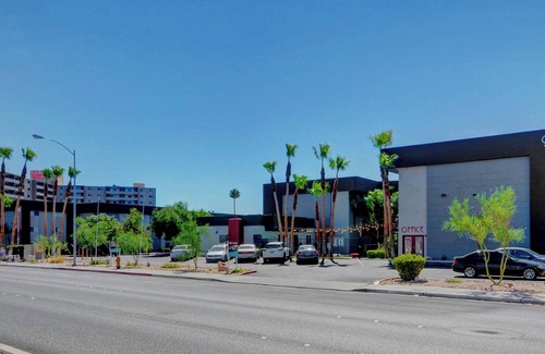 Las Vegas Apartment | Convenient Apartment Close to the Strip with Great Amenities