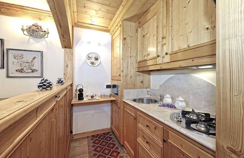 Carisolo Apartment | Elegant Dolomites Apartment with Family-Friendly Amenities