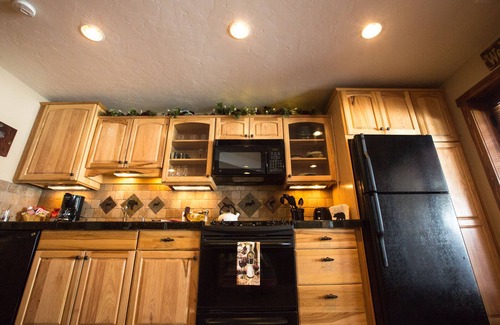 Vista Point Apartment | Private Hot Tub Retreat: 10/10 Rated Couples Getaway