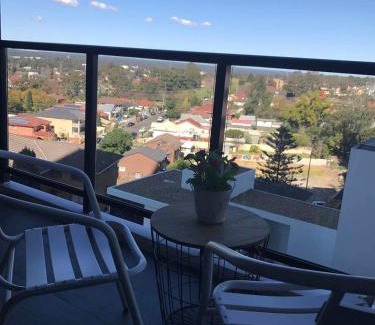 Liverpool Apartment | Stylish 2BR Apartment with Pool & Child-Friendly Amenities